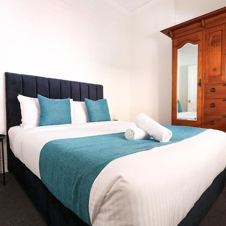 Discover The Rocks - Historical Terrace House Sydney Exterior photo